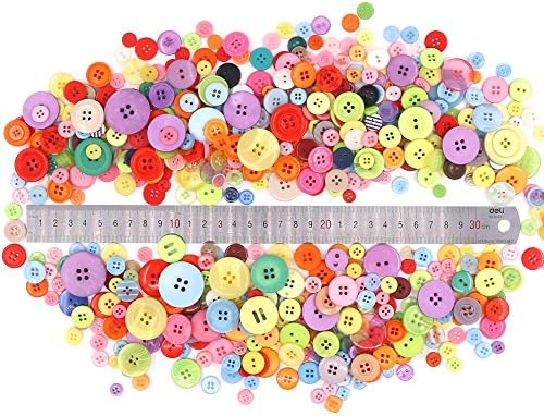 Findfly 550 Pcs Çeşitli Renkler Reçine Düğmeler Favori Bulgular Temel Düğmeler 2 ve 4 Delik Zanaat Düğmeleri için Sanat, DIY